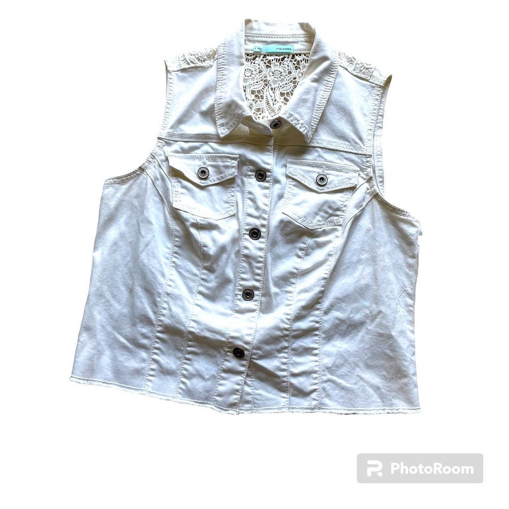 Maurices White Sleeveless Lace-Backed Button-up Vest.Size S